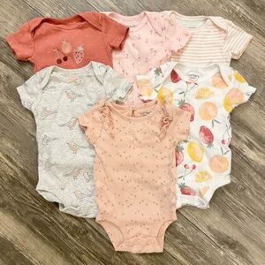 Carter's Baby Onesies 6 Pack Size 0-3 Months